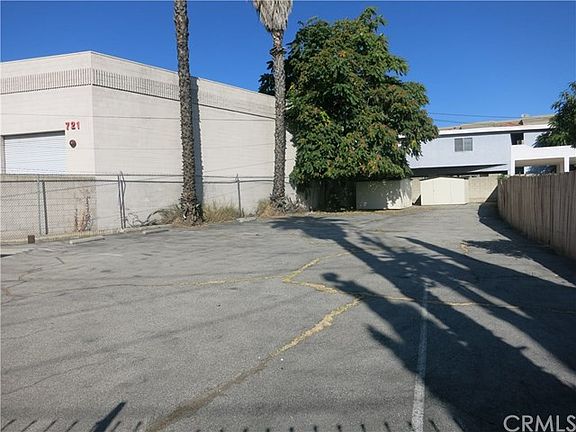 5th image of 717 W Santa Anita Ave