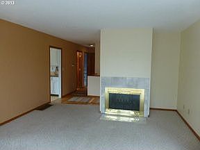4th image of 1965 Hillhouse Dr