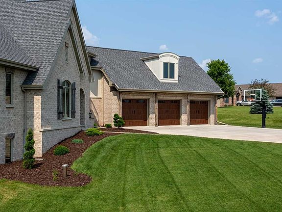 3rd image of 3030 Lennon Ln