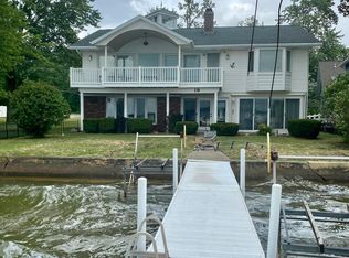 12005 N Ogden Point Rd, Syracuse, IN 46567