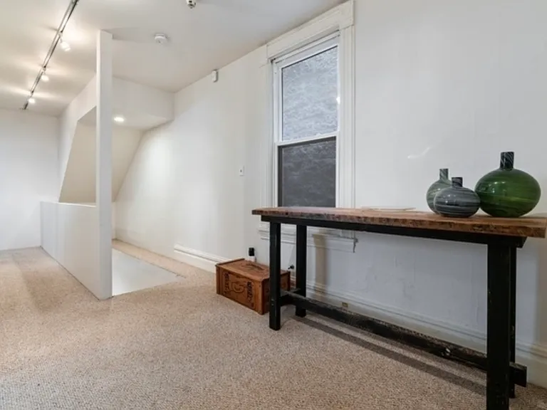 2703 N Dayton St #1 — Photo 8