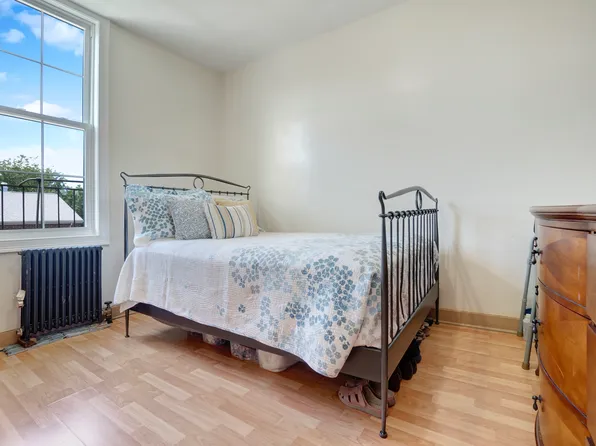 1144 Halsey Street image 12 of 23