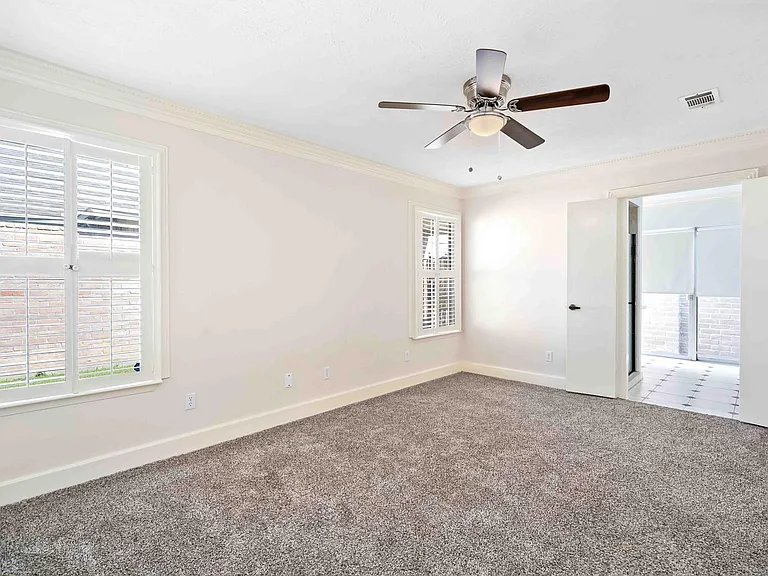16054 Hidden Acres Dr — Photo 16