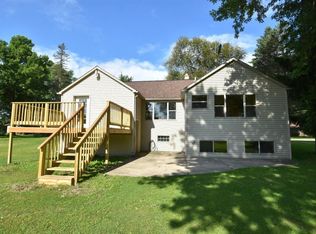 N3818 River Rd, Columbus, WI 53925