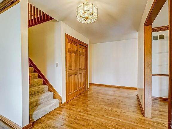 4th image of 9390 Kempergrove Ln