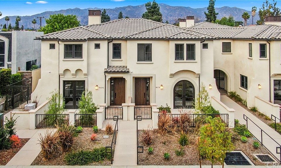 1st image of 909 Arcadia Ave #A