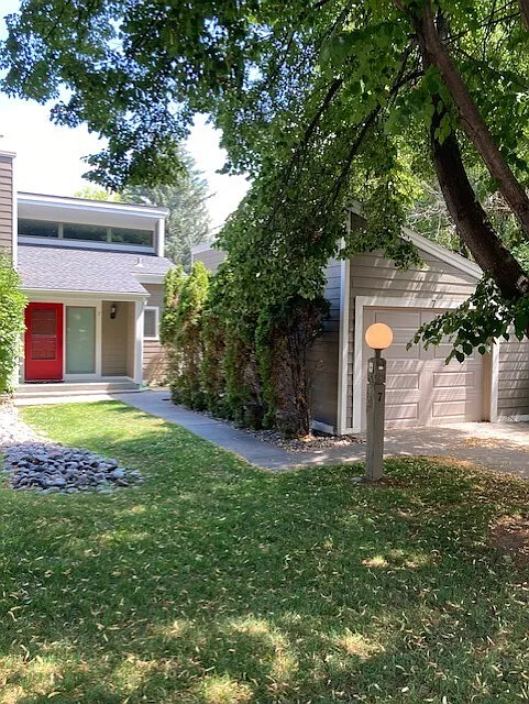 7 Shadow Place - 1 — Photo 3