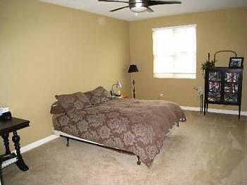 4th image of 300 Anthony St Unit 605
