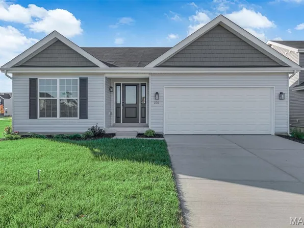 700 Switchgrass Dr, Wentzville, MO 63385