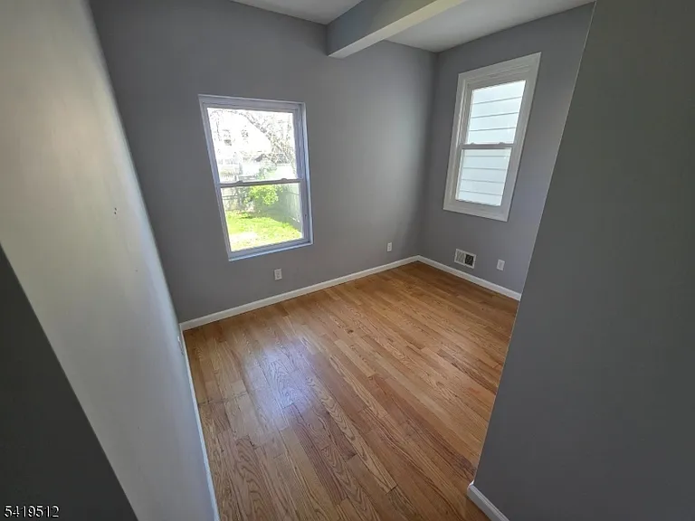 245 Marshall St — Photo 15