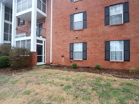 2nd image of 1001 Donard Park Ave #1001