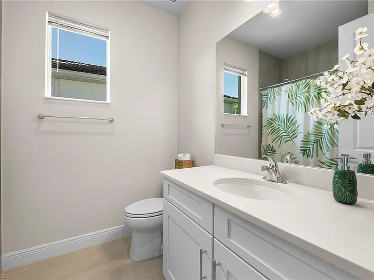 8897 Redonda Dr — Photo 24