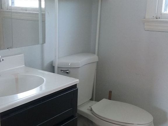 5th image of 920 1/2 Gordon St