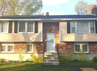 24 Chatham Cir, Salem, NH 03079