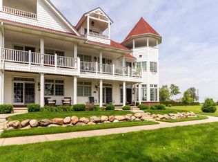 9978 Tashmoo Ln, Clay, MI