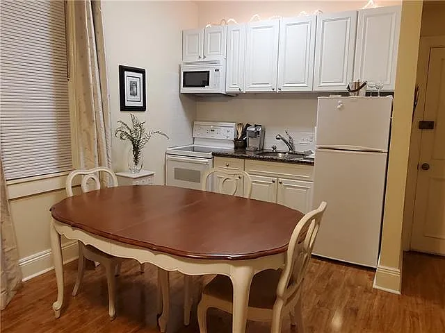 7530 Saint Charles Ave #H — Photo 11
