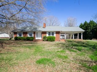 2944 Tyro Rd, Lexington, NC 27295