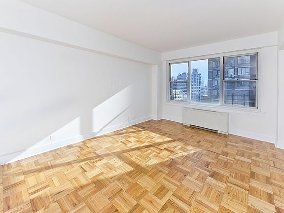 3rd image of 250 E 65th St APT 14A