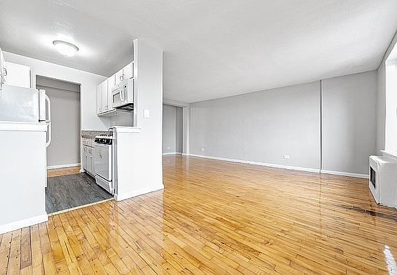 3rd image of 8309 Brevoort St APT 5F