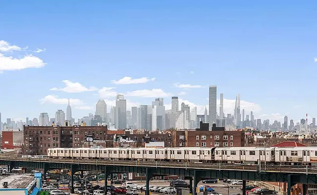 Rented by Reavis | media 10