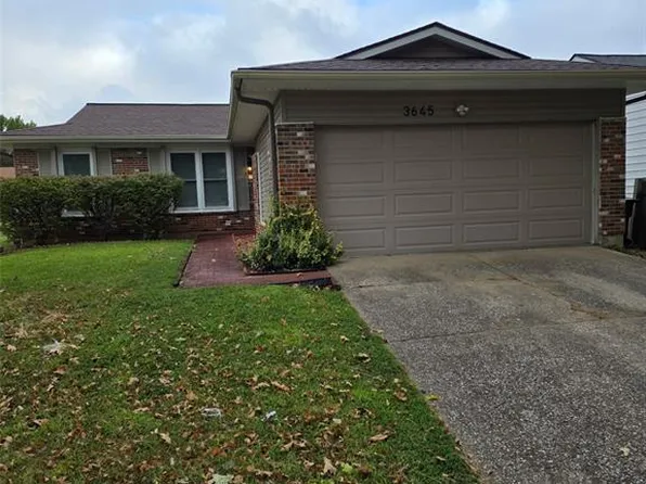 3645 Greenway Chase Dr, Florissant, MO 63031