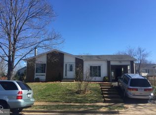 726 N York Rd, Sterling, VA 20164