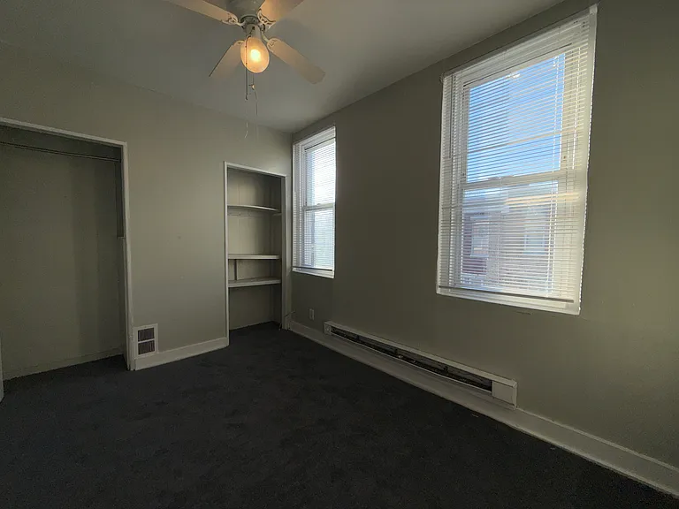 247 E Mayfield St — Photo 19