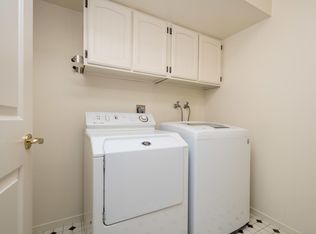 1210 Lakeview Dr, Hillsborough, CA