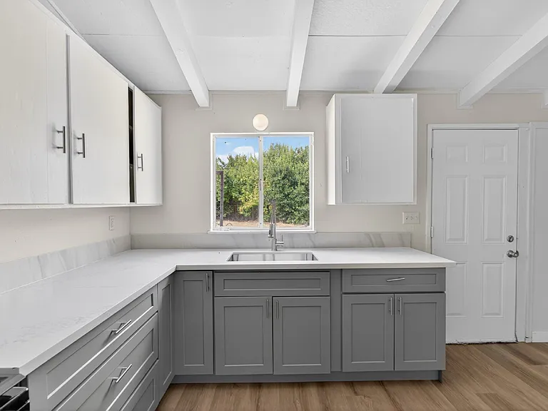 6428 Tapo Ct — Photo 13