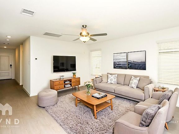 3rd image of 2652 Mistwood Dr