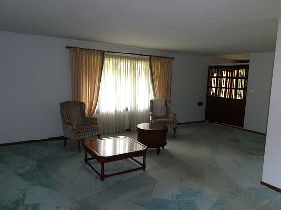 4th image of 5111 Thoreau Dr