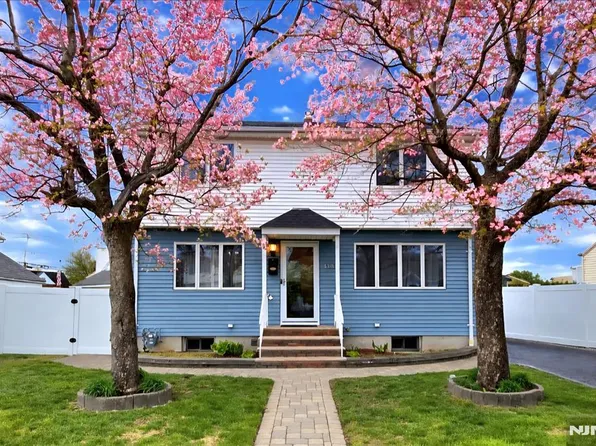 130 Tuella Ave, Elmwood Park, NJ 07407