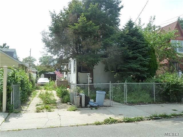 2nd image of 4044 196th St