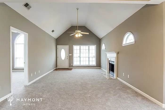 3 bed, 2.0 bath, 1363 sqft, $1,525 — Photo 4