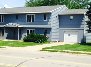1405 S Main St APT 2, Zumbrota, MN 55992