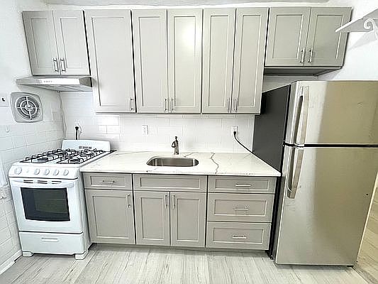 3rd image of 22-48 35th St #2T