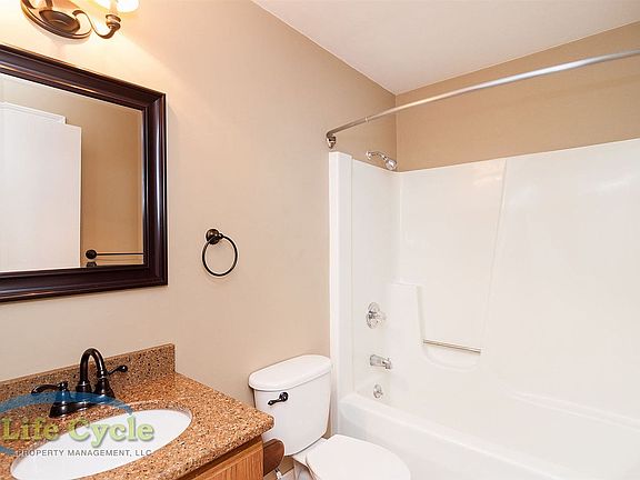 5th image of 61 Dunkirk St SE #0