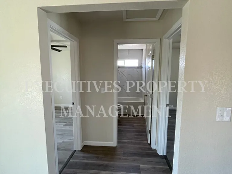 1690 E Stretch Rd — Photo 9