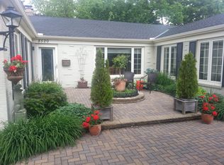 8520 29th St W, Saint Louis Park, MN 55426