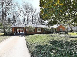 3812 Dewsbury Rd, Winston Salem, NC 27104