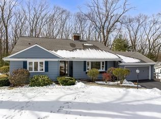 49 Colton Ln, Shrewsbury, MA 01545