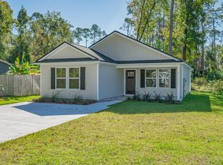 5 Winnebago St, Crawfordville, FL 32327