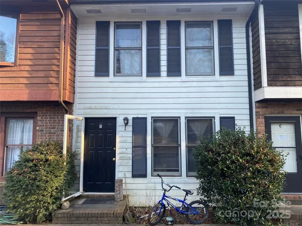 8205 Terra Dr APT D, Arden, NC 28704