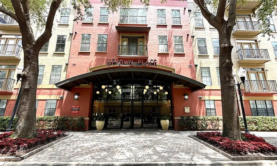911 N Orange Ave #243