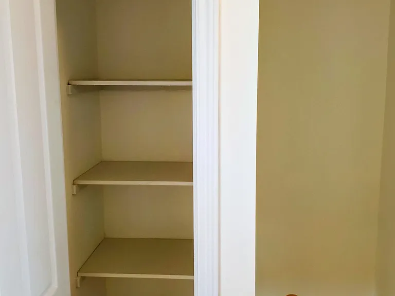 32 Aspen Hills Rd #4 — Photo 24