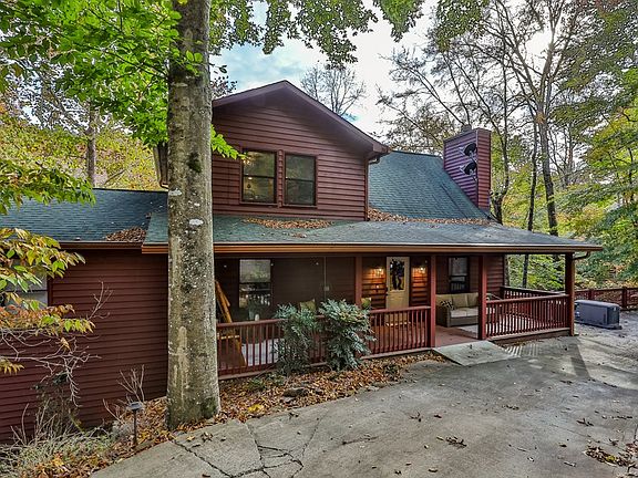 5th image of 178 Novena Ct