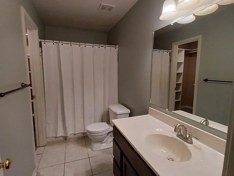 8108 NW 77th Ct — Photo 29