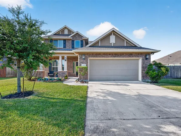 3219 Charles Place Mont, Belvieu, TX 77523