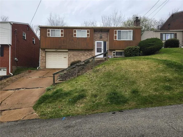 124 Preston Dr N, Braddock, PA 15104