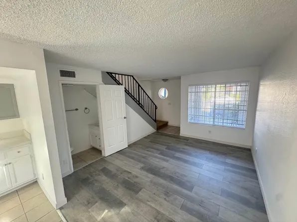 7247 Kester Ave, Van Nuys, CA 91405